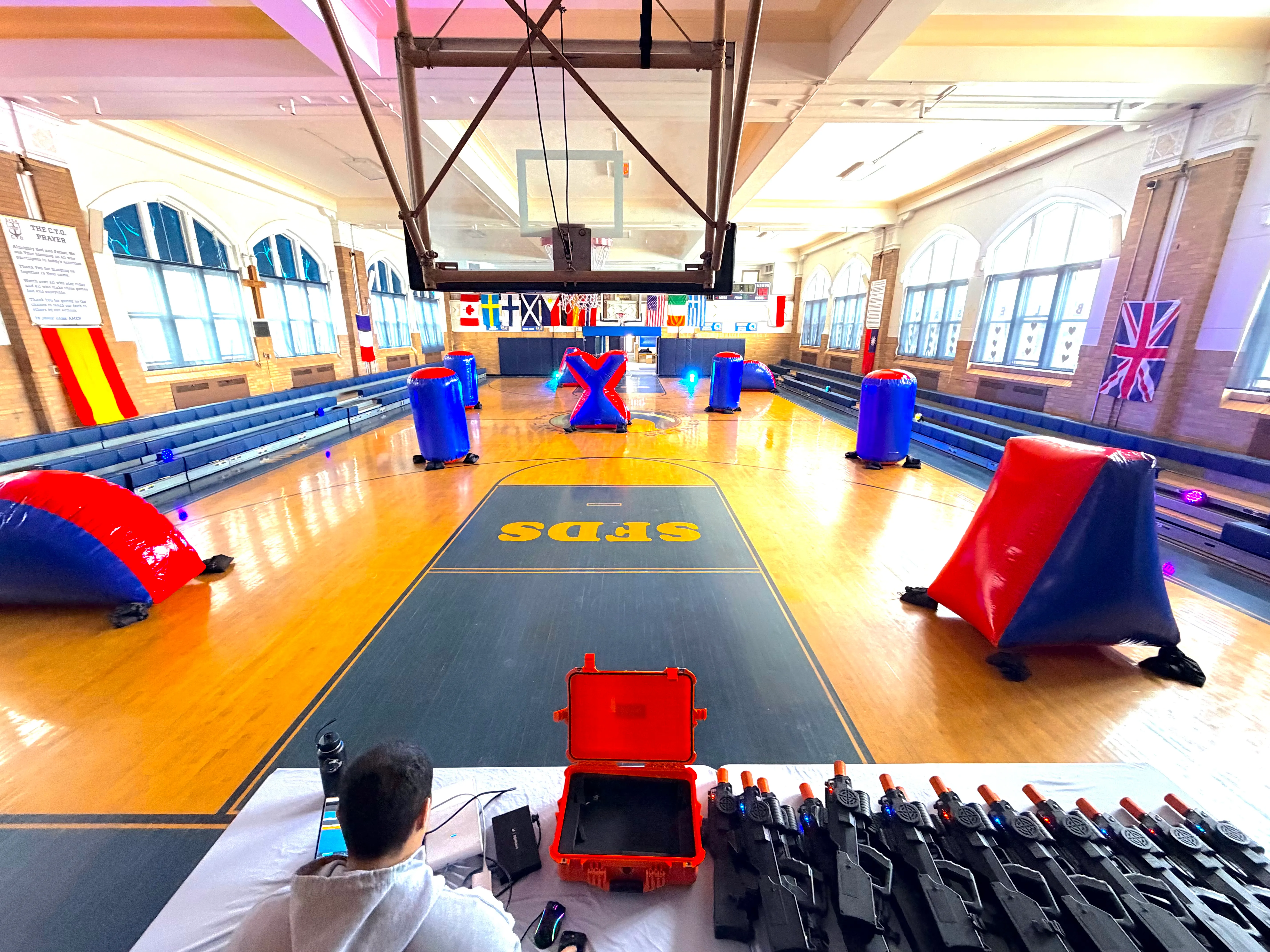Laser tag field with bunkers